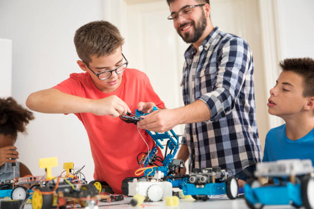 Students working in ATL lab